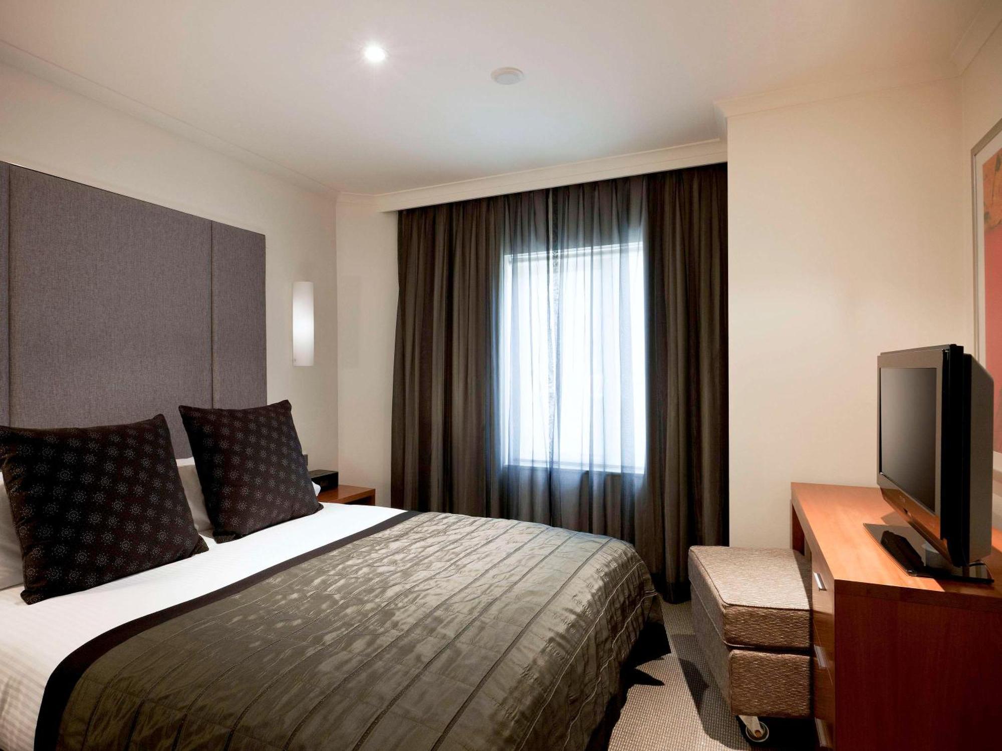 The Sebel Quay West Suites Sydney Eksteriør bilde A bedroom at the hotel