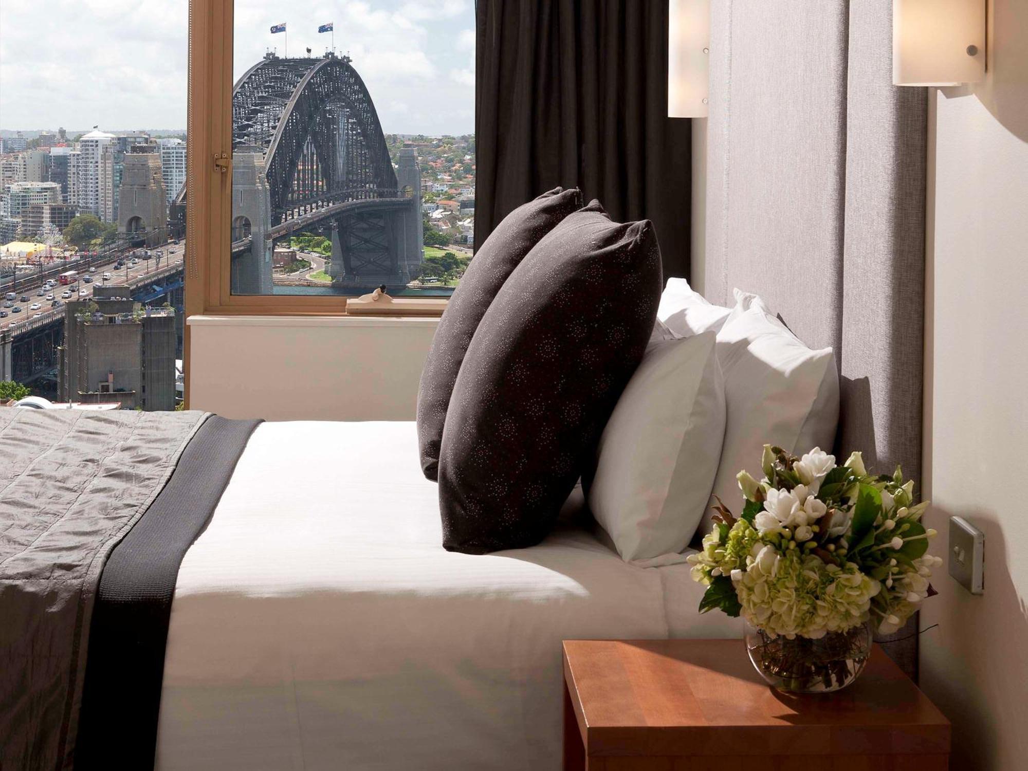 The Sebel Quay West Suites Sydney Eksteriør bilde A bedroom at the hotel